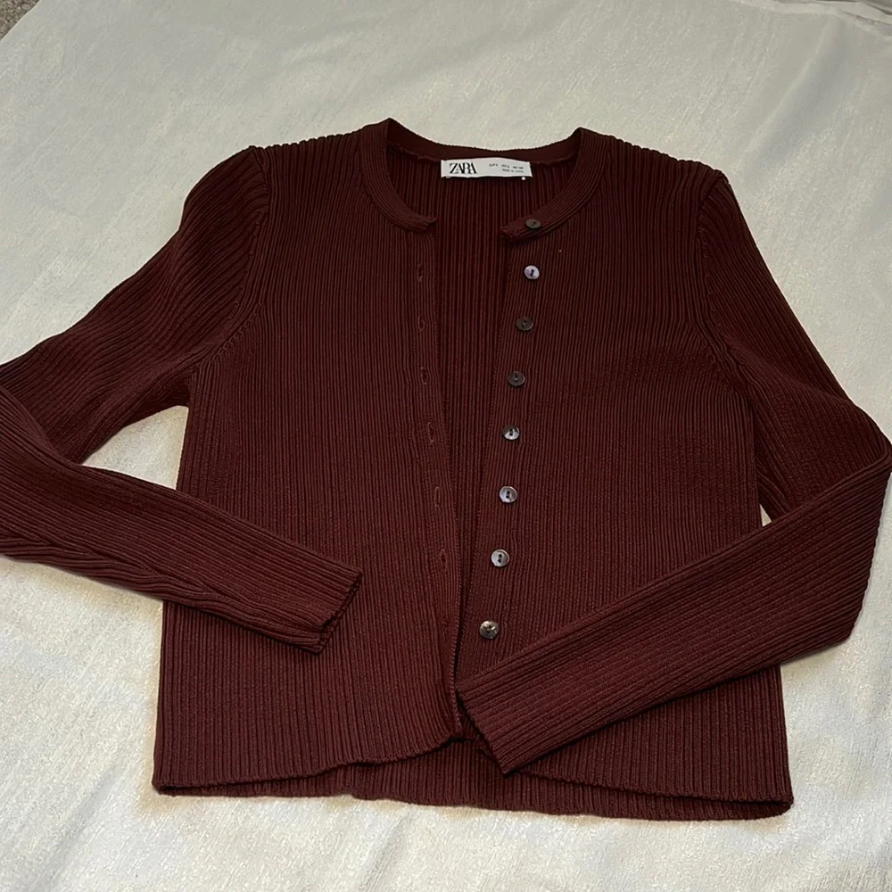 Zara Set - Picture 2 of 5